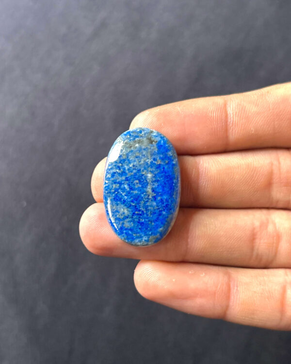 32mm Lapis Lazuli Collector Stone