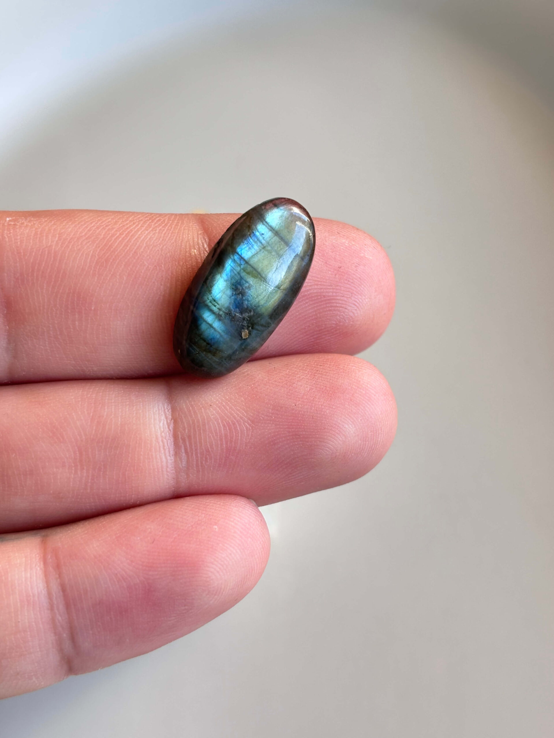 24mm Labradorite Cabochon for Handcrafted Accessories - Image 2