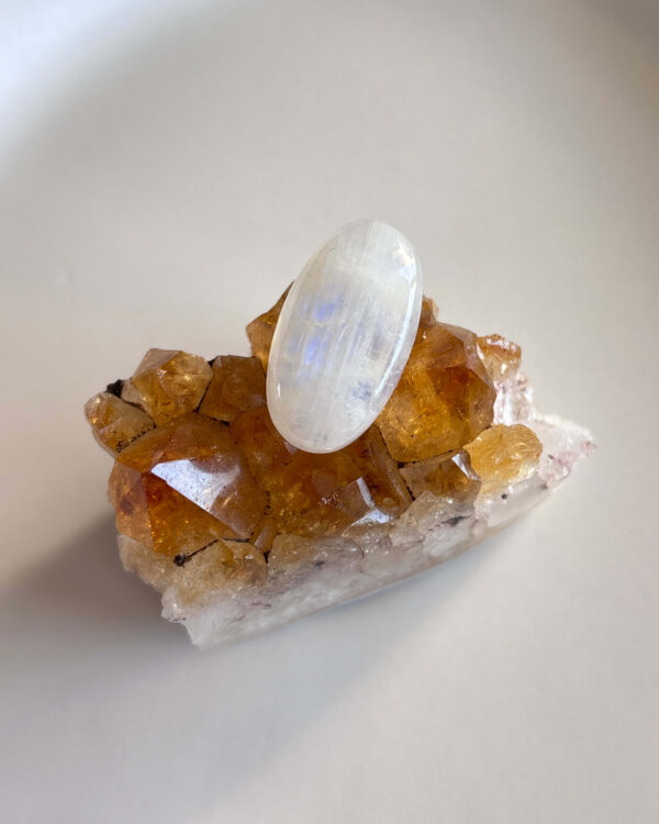 29mm Moonstone Cabochon for Creative Pendant Designs