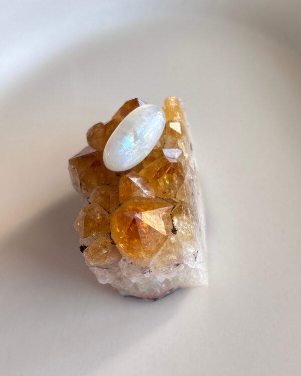 22mm Moonstone for Necklace Designs