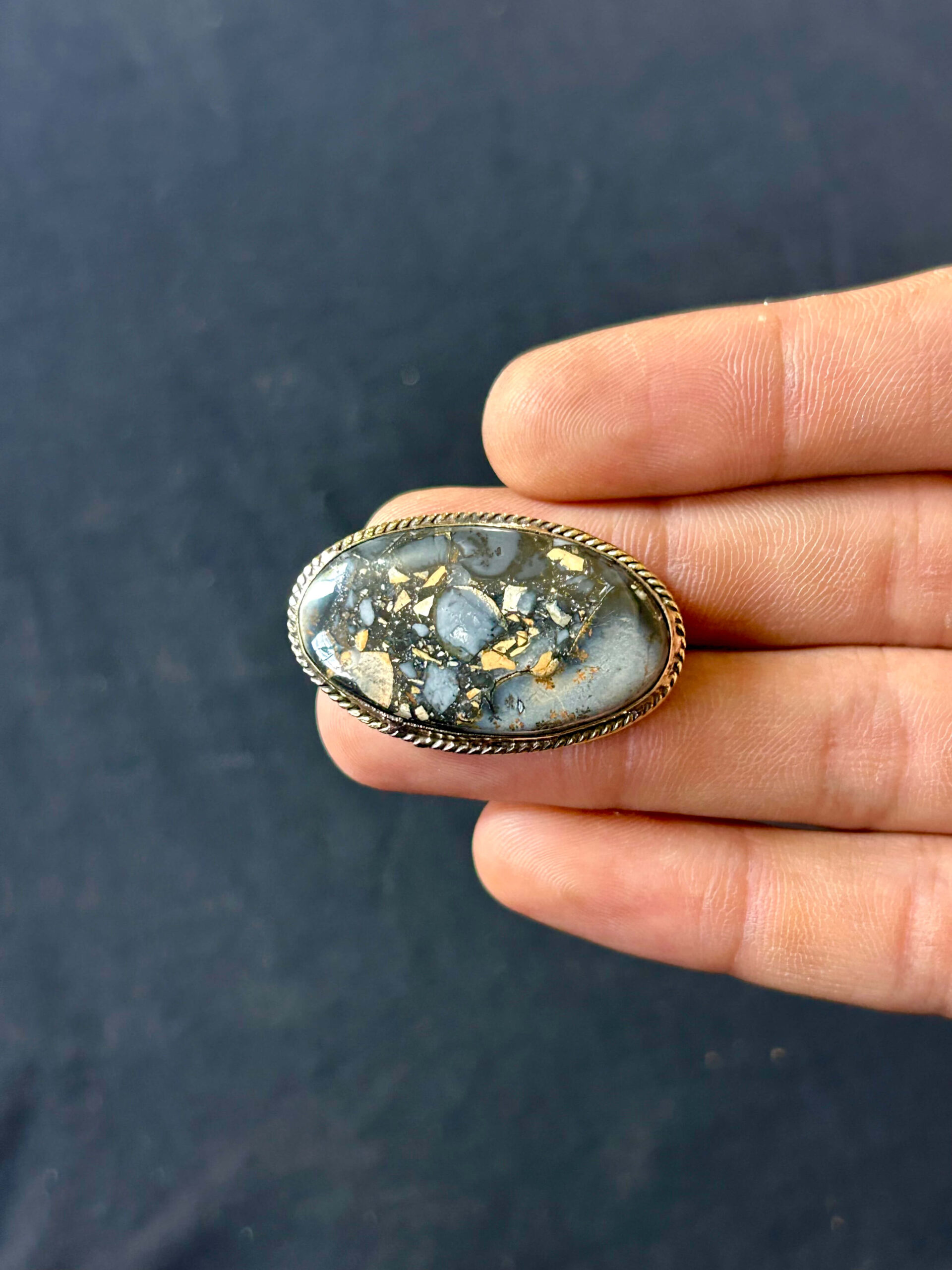 34mm Maligano Jasper Natural Grooved Stone - Image 2