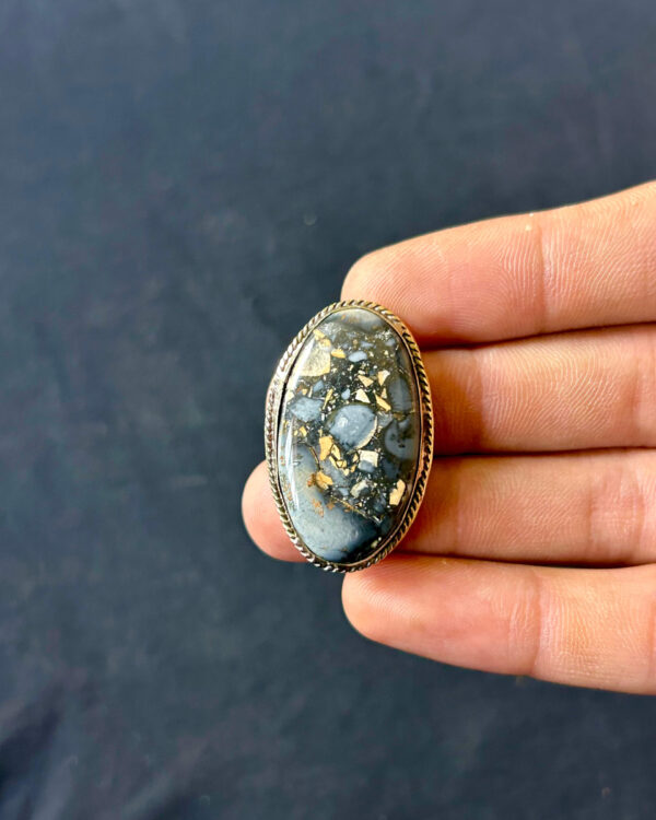 34mm Maligano Jasper Natural Grooved Stone