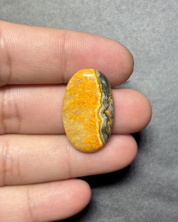 27mm Bumblebee Jasper Jewelry Stone