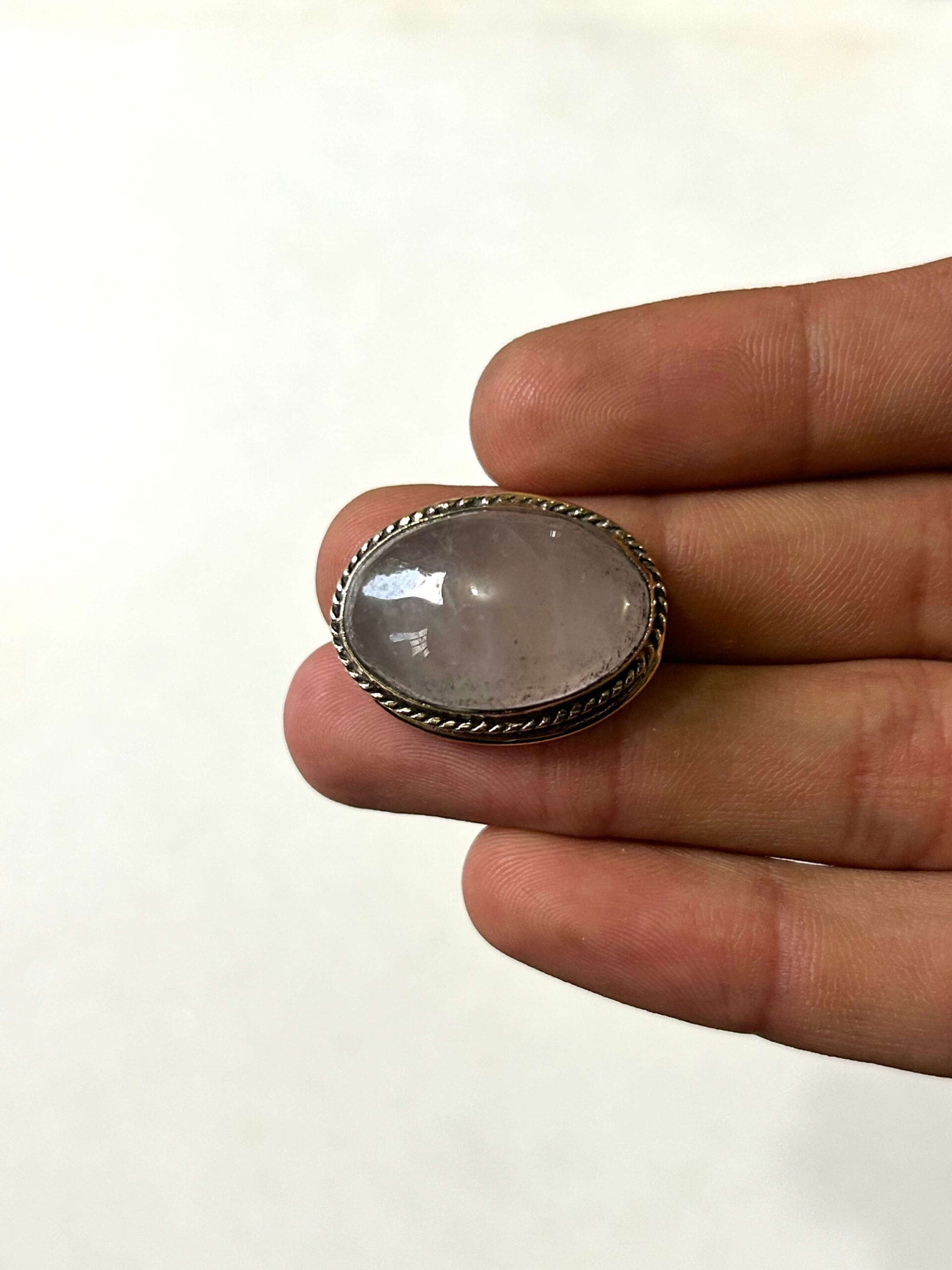 Natural Rose Quartz Grooved Stone – 26.2 x 18.4mm