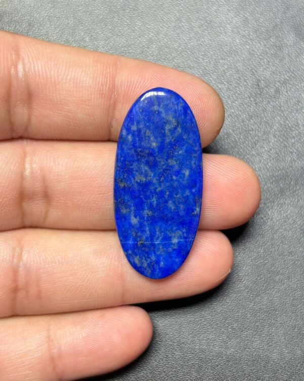 37mm Lapis Lazuli Collector Stone