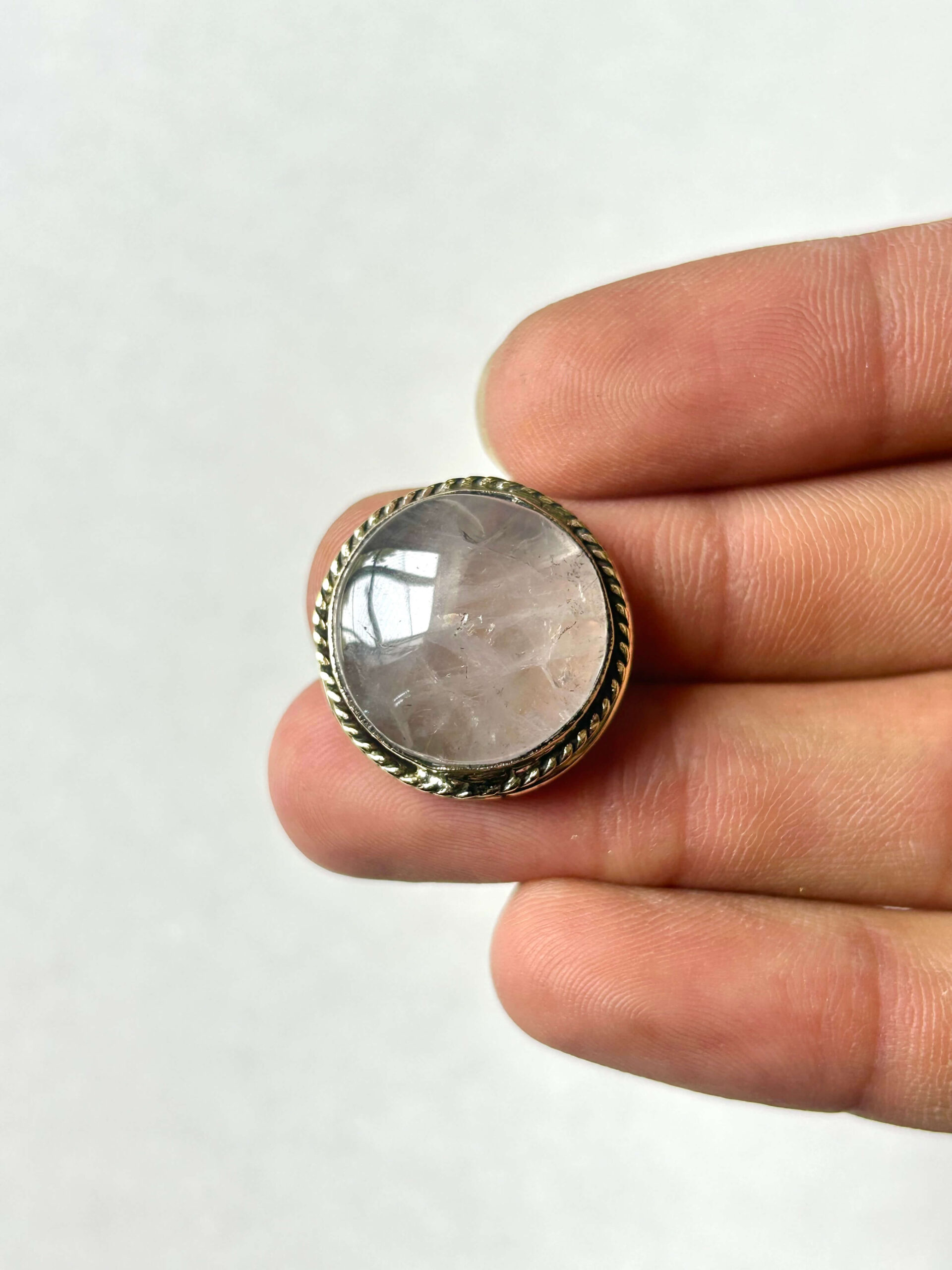 Rose Quartz Grooved Stone – 22X21mm