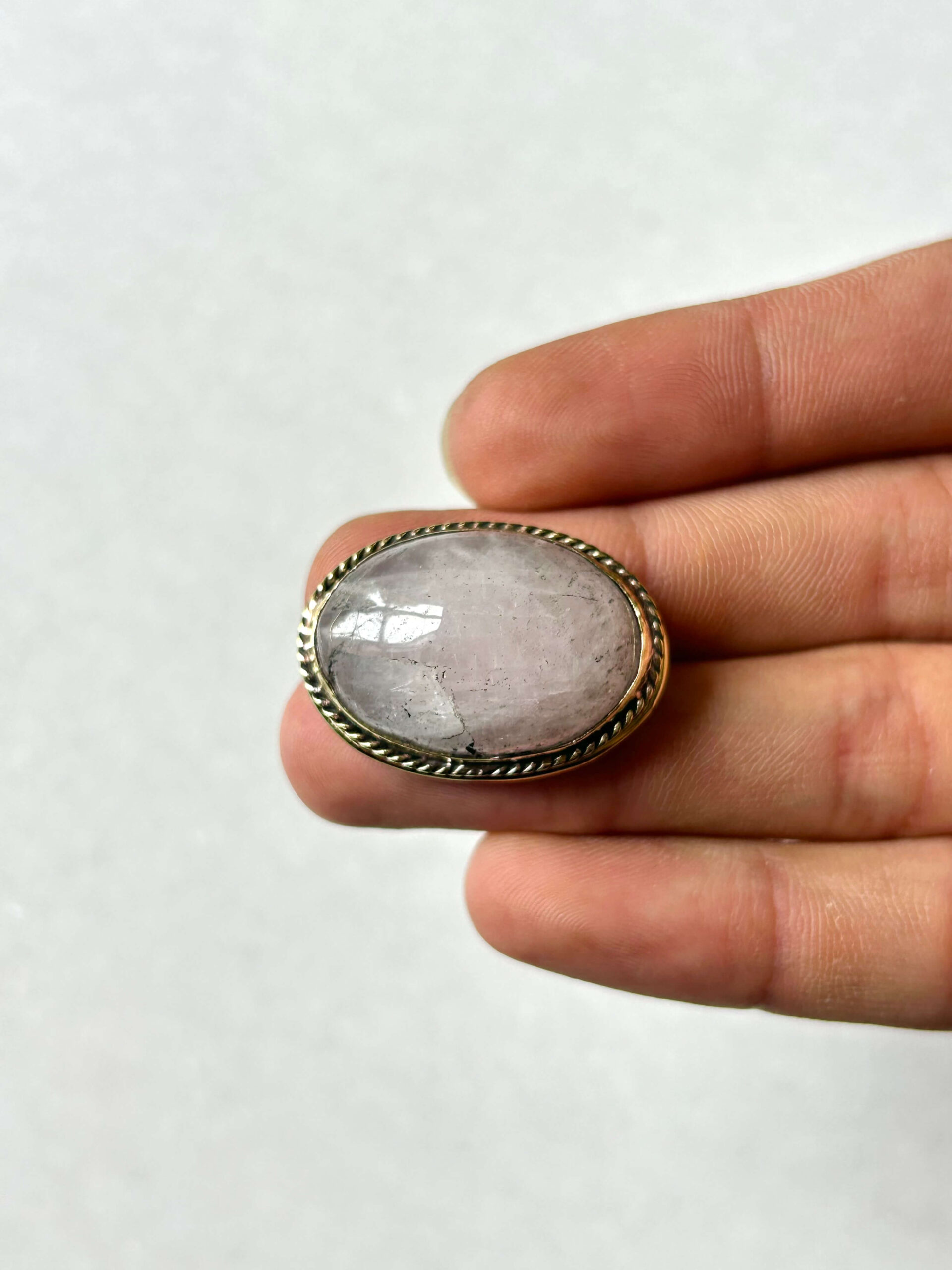 Rose Quartz Grooved Stone – 30X21mm - Image 2