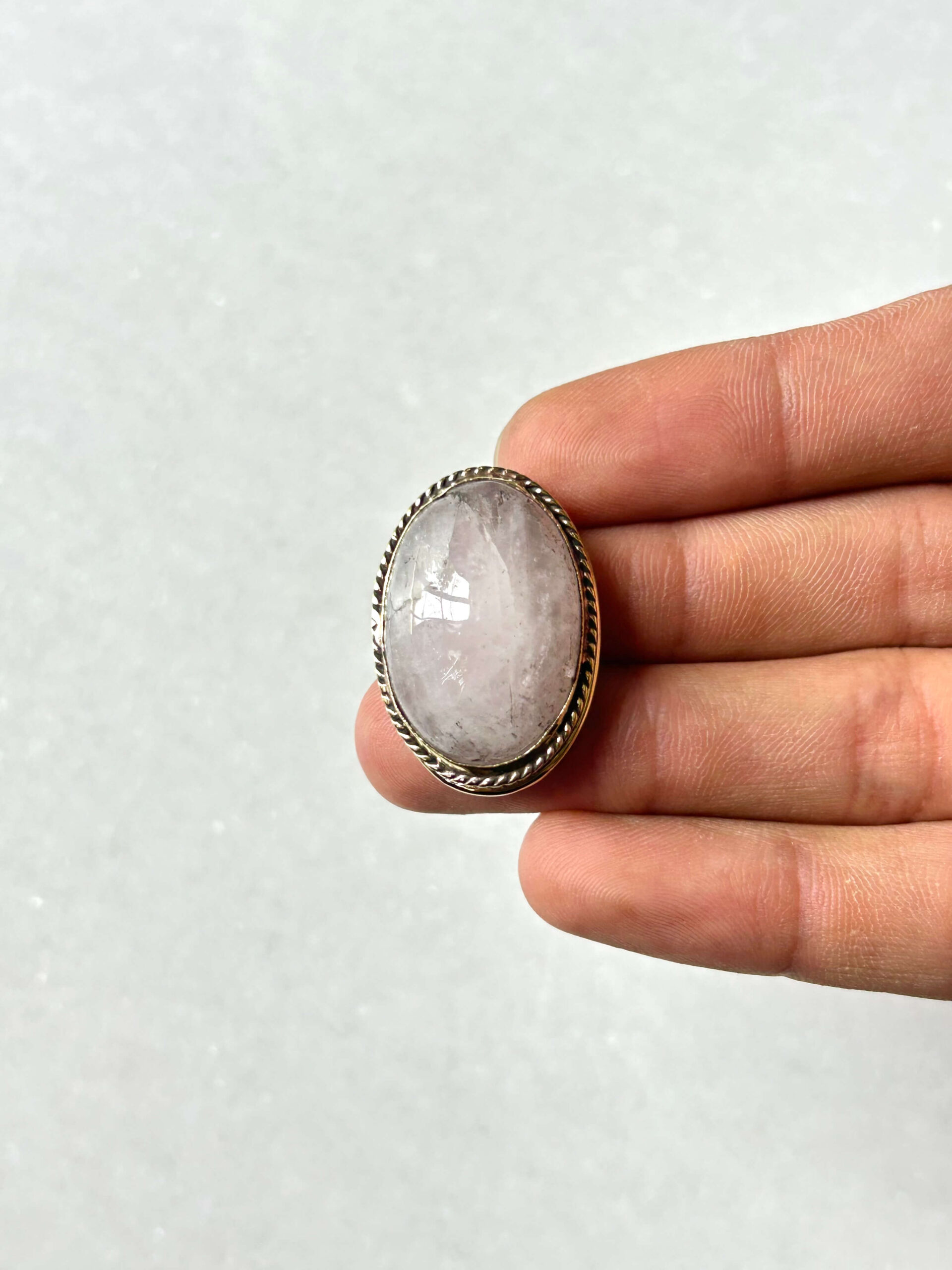 Rose Quartz Grooved Stone – 30X21mm
