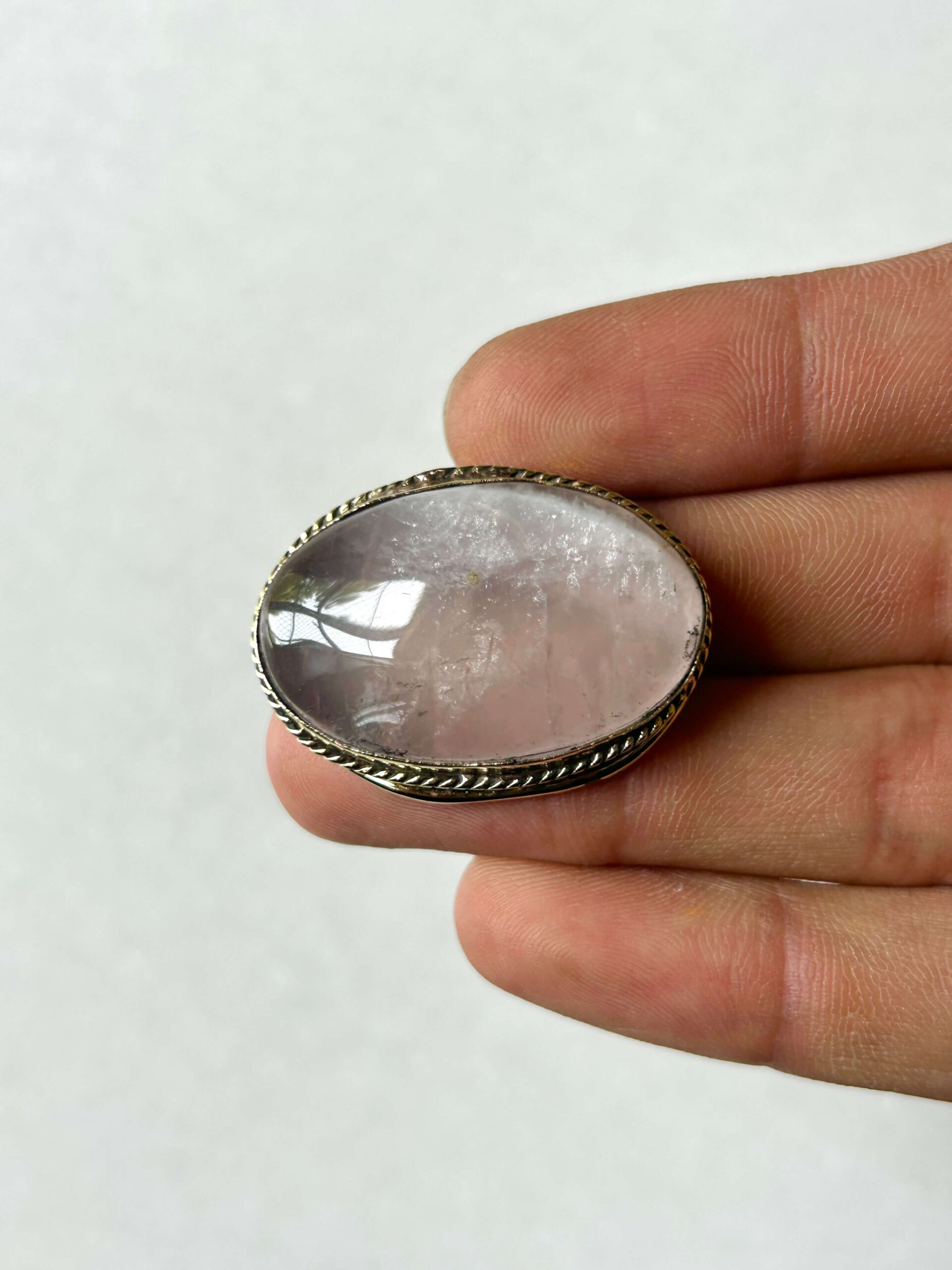 Rose Quartz Grooved Stone – 34X25mm