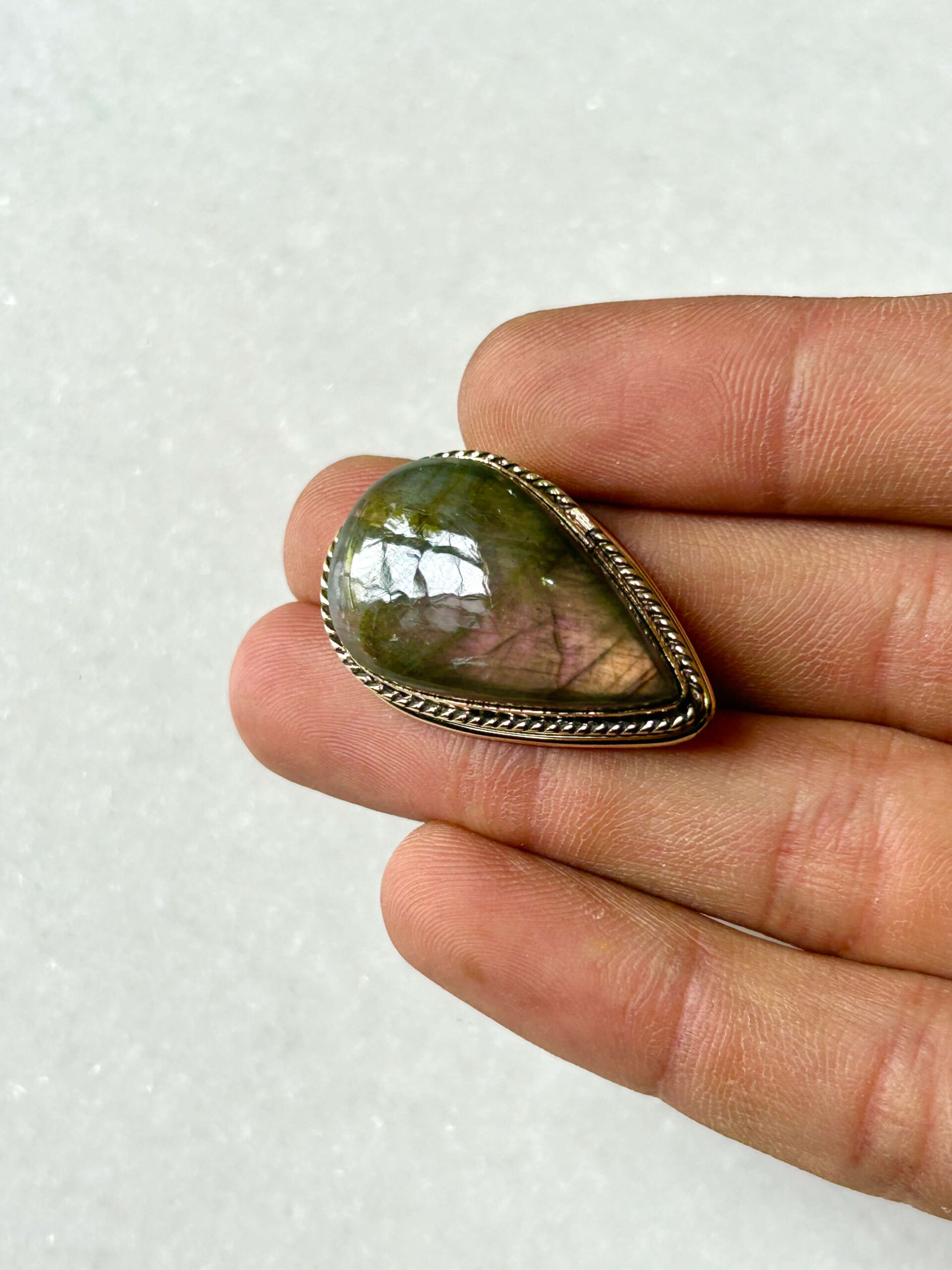 Purple Labradorite Grooved Stone – 31X21mm