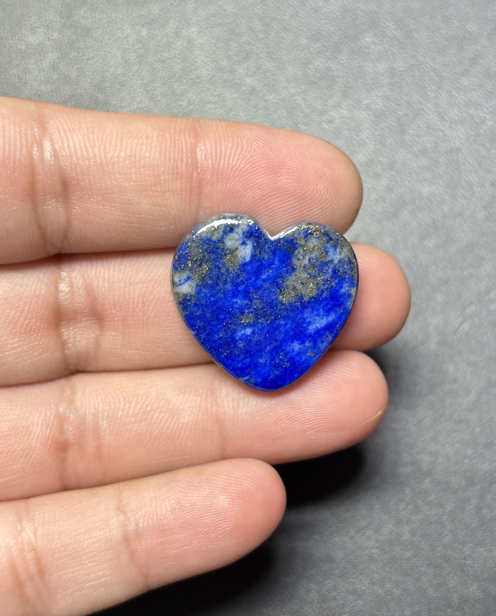 23mm Lapis Lazuli Heart Gemstone – Hand Selected