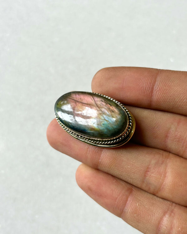 Purple Labradorite Grooved Stone – 34X20mm