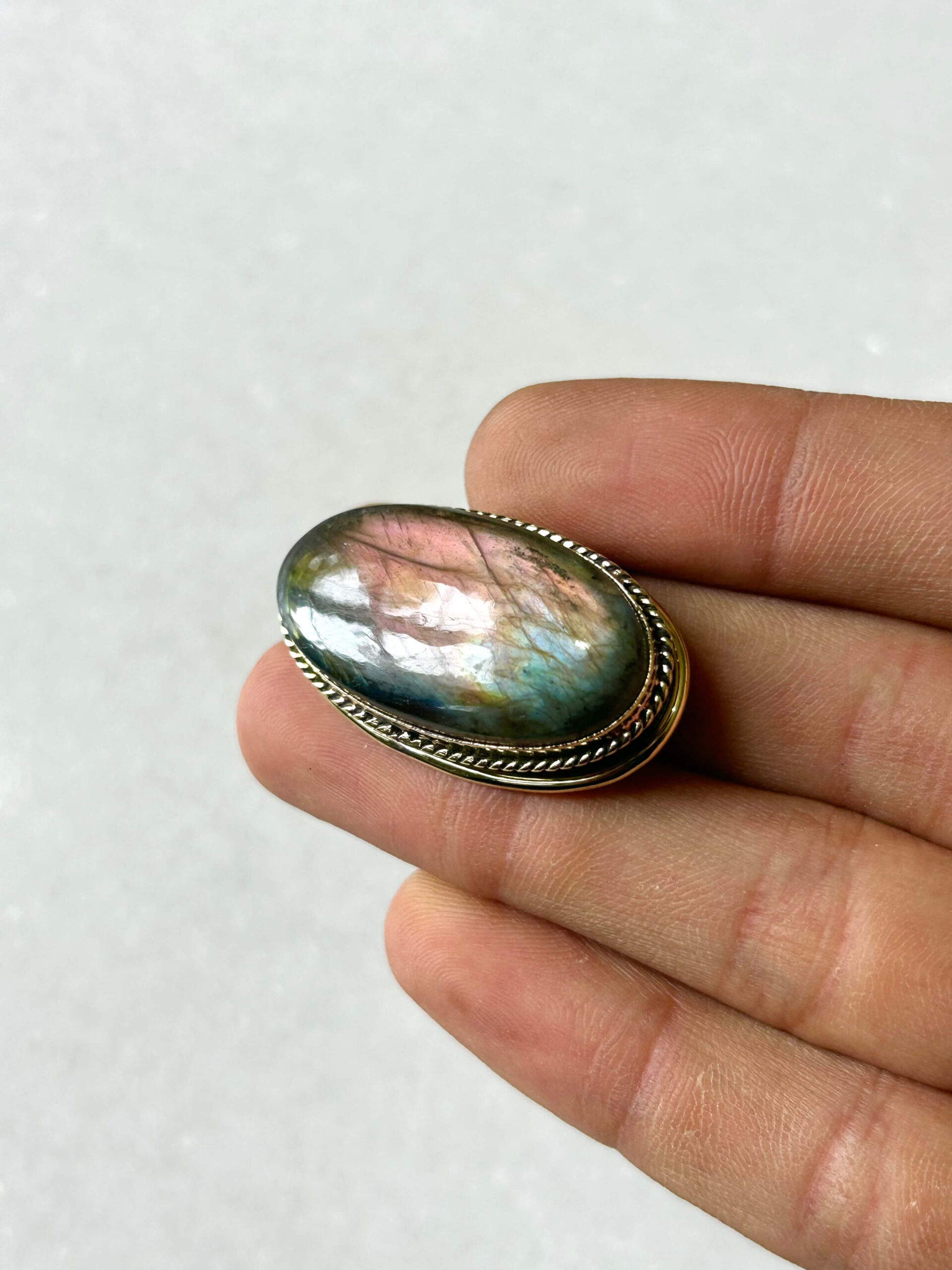 Purple Labradorite Grooved Stone – 34X20mm