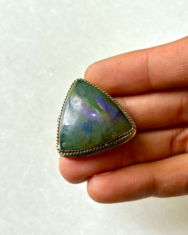 Purple Labradorite Grooved Stone – 30X28mm