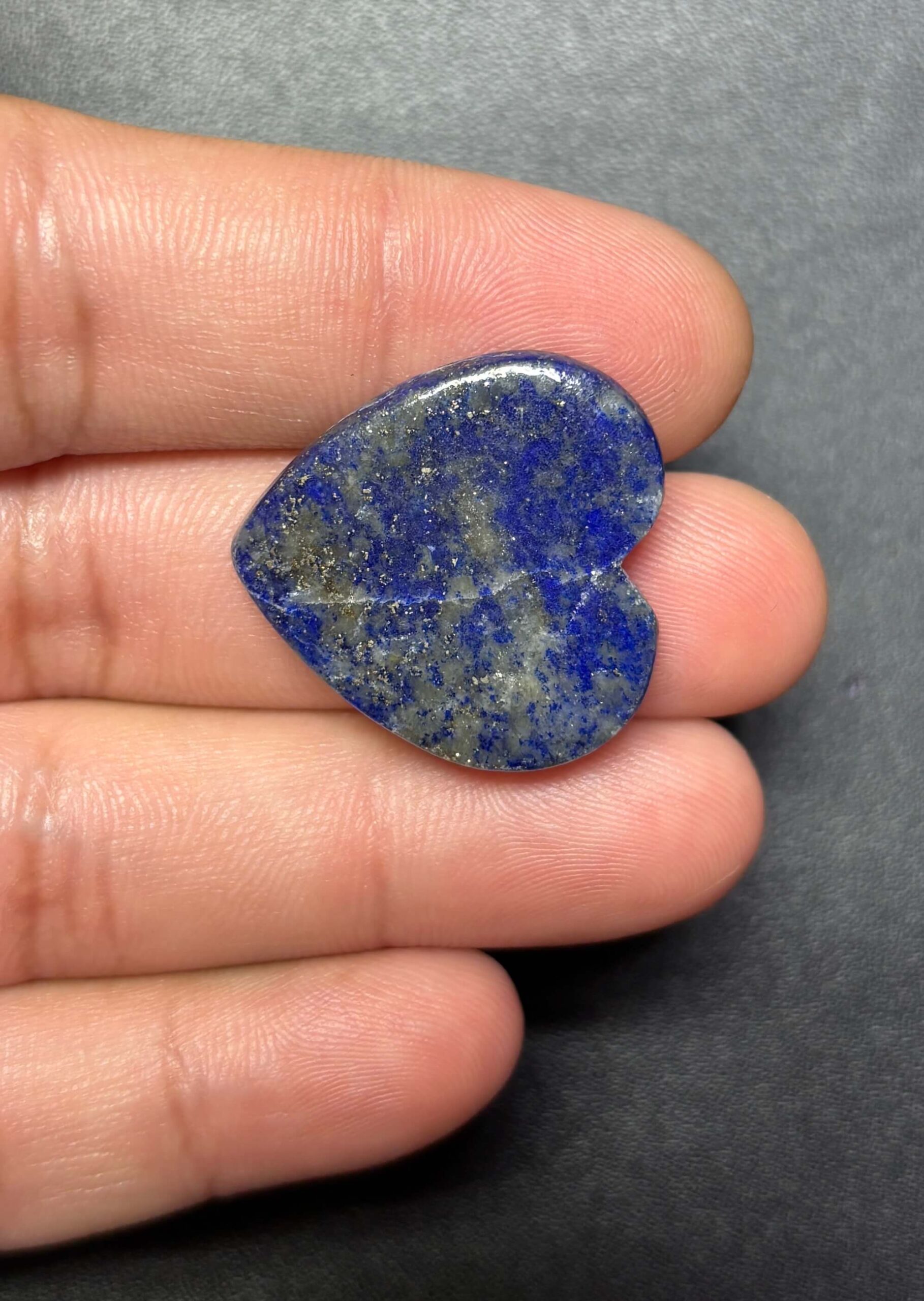26mm Natural Lapis Lazuli Heart Gemstone - Image 2