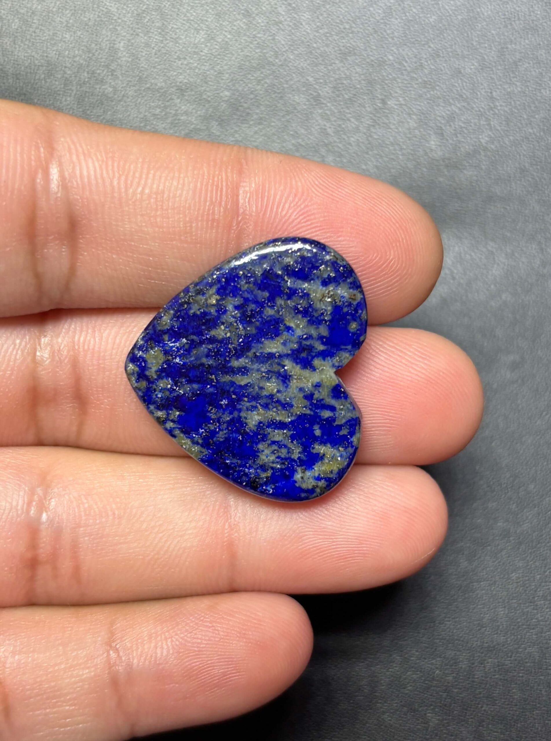 25mm Natural Lapis Lazuli Heart Cabochon - Image 2