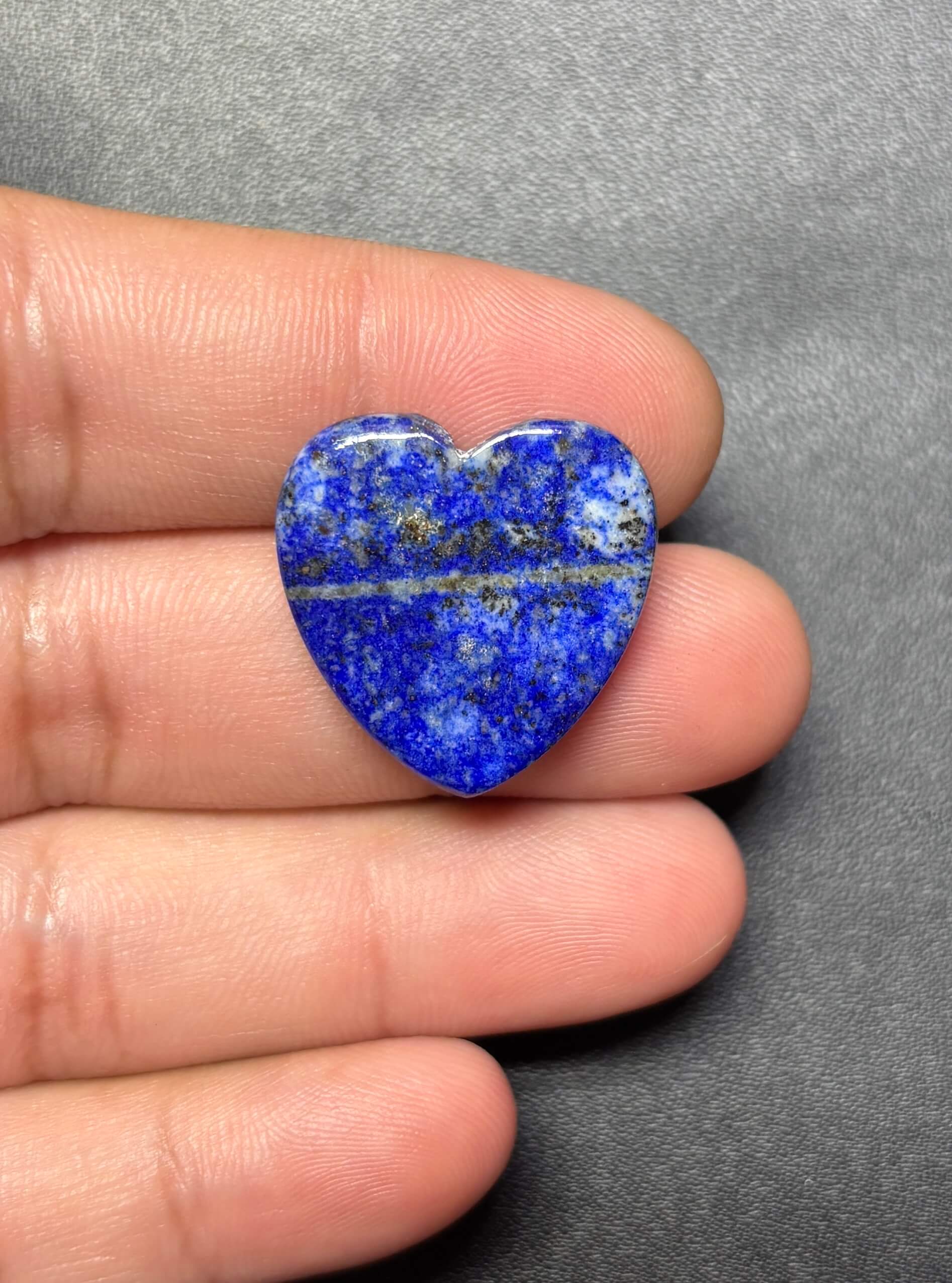 22mm Lapis Lazuli Heart Gemstone – One of a Kind