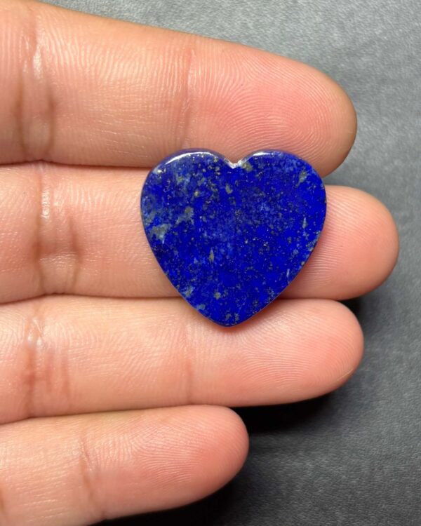 23mm Unique Lapis Lazuli Heart Stone