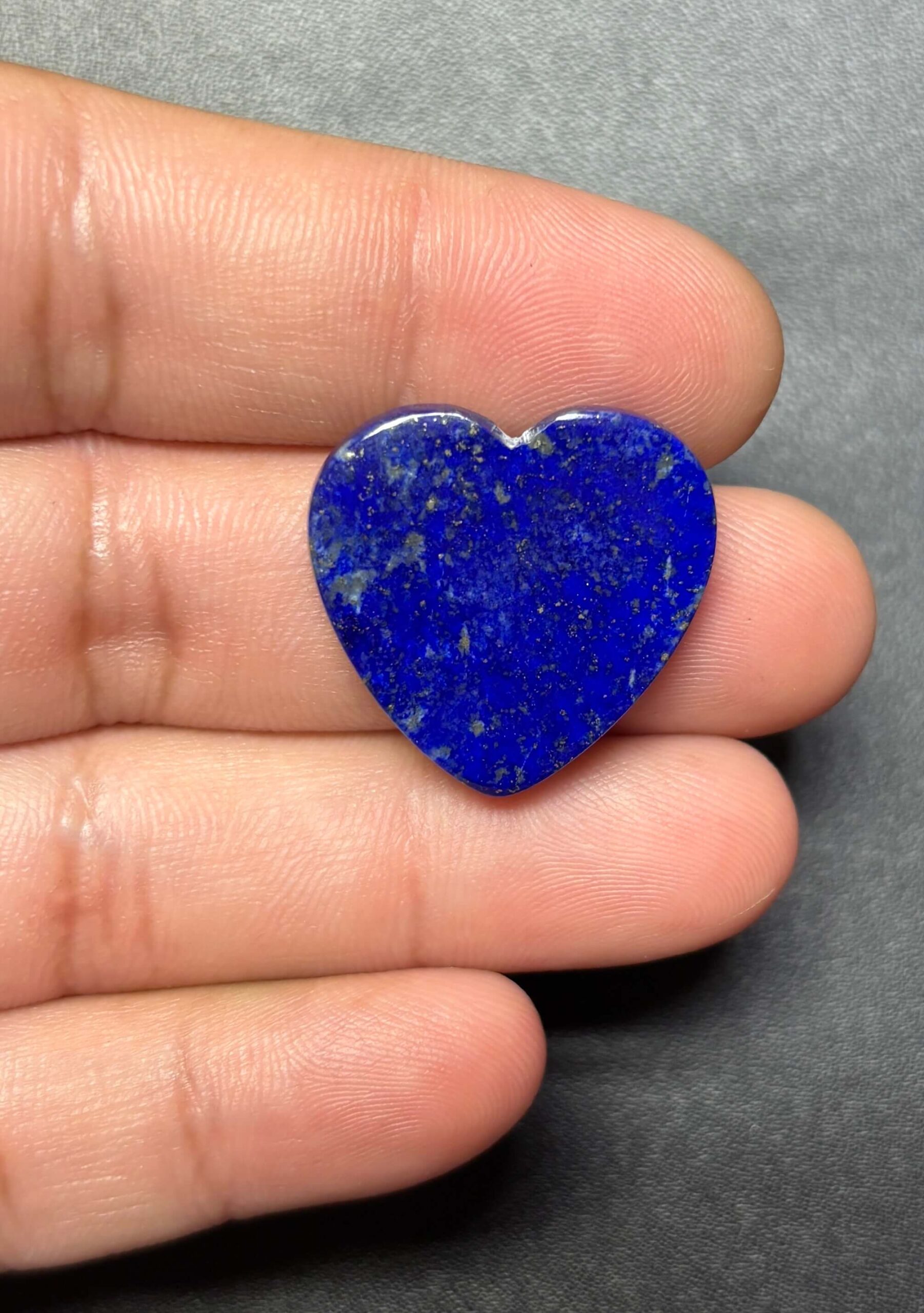 23mm Unique Lapis Lazuli Heart Stone