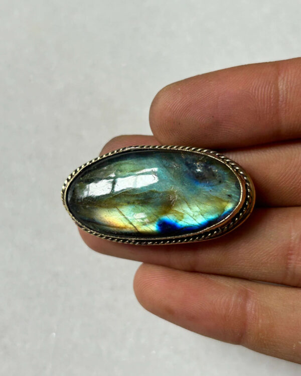 Labradorite Grooved Stone – 40X21mm
