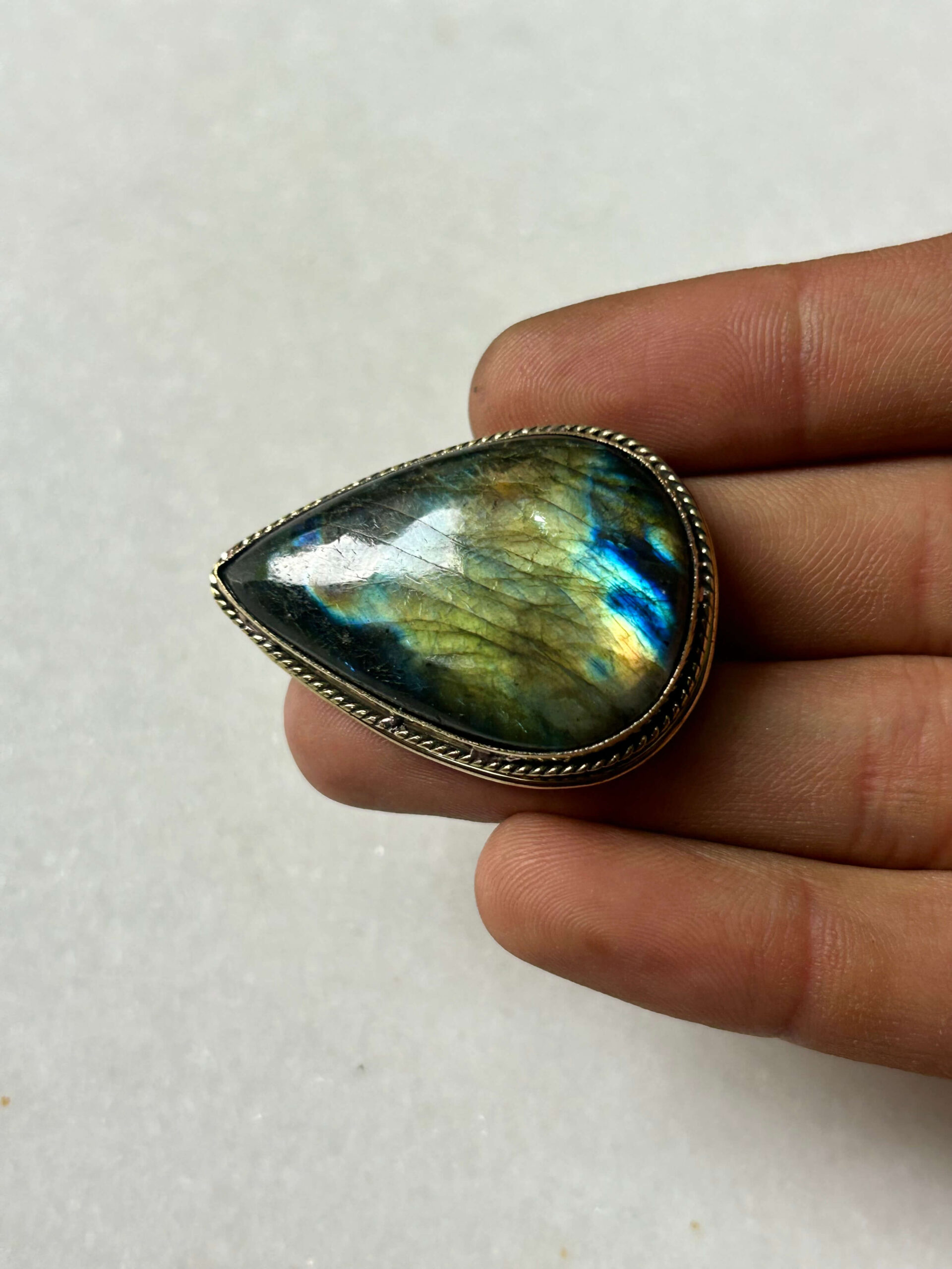 Labradorite Grooved Stone – 40X28mm