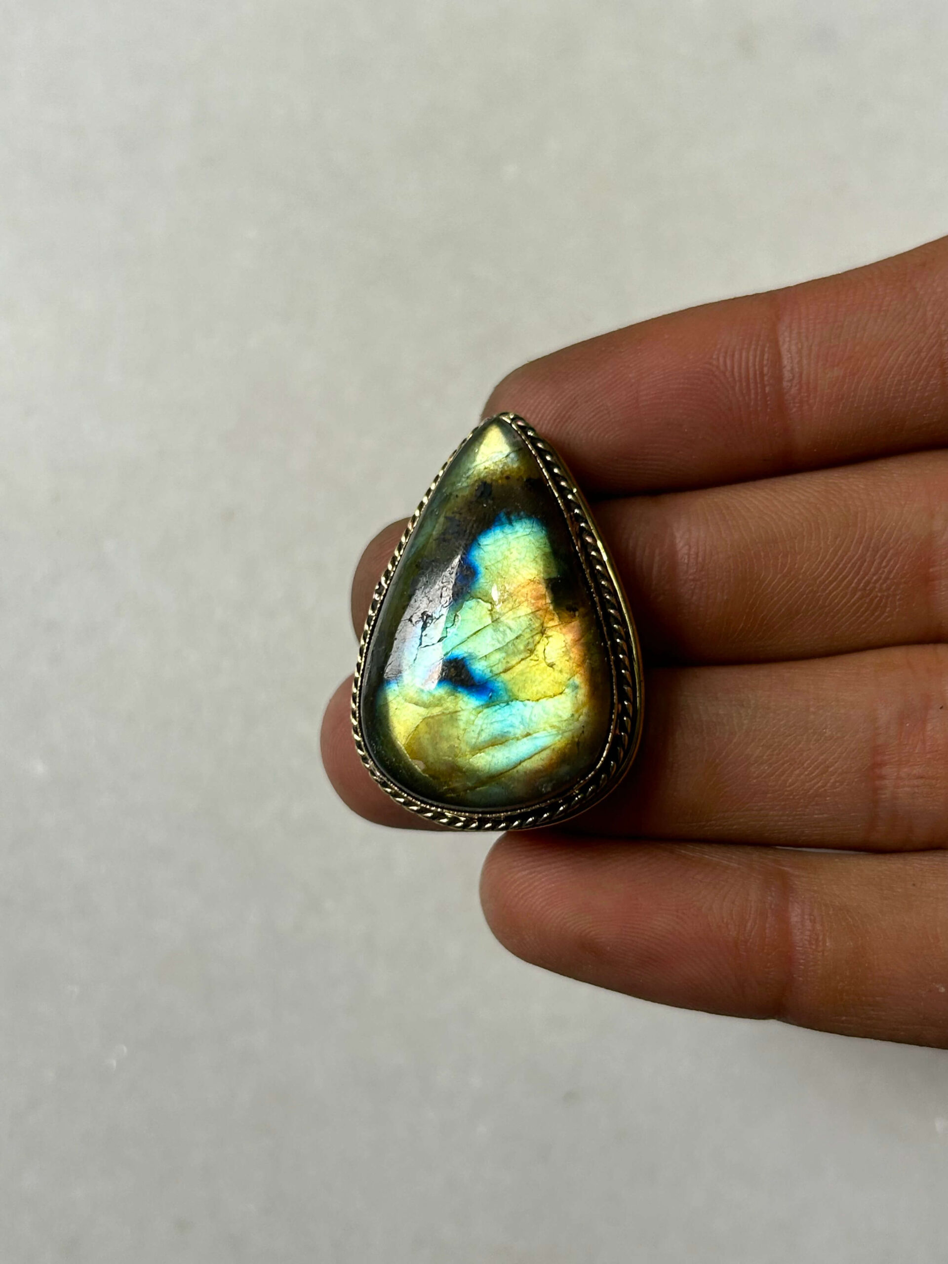 Labradorite Grooved Stone – 34X23mm - Image 2
