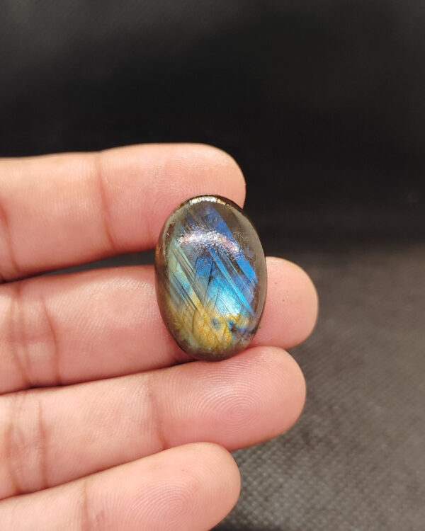 28mm Natural Labradorite Stone for Necklace Making