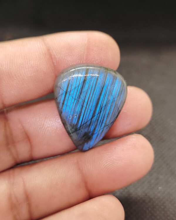 30mm Polished Labradorite Cabochon