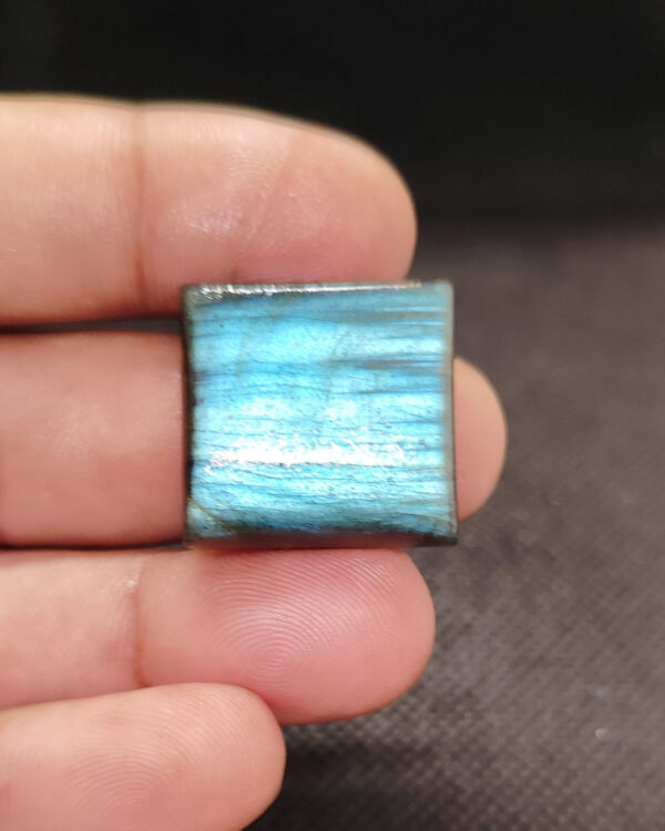 23mm Polished Natural Labradorite Gemstone