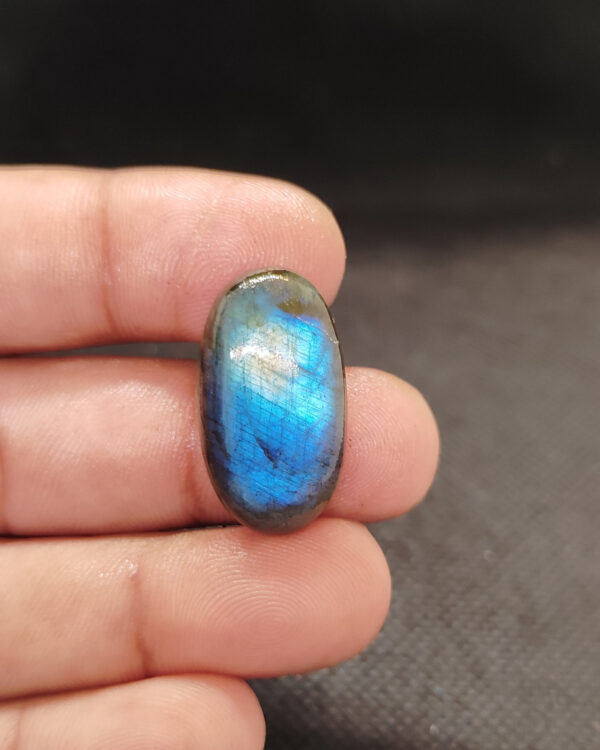 27mm Natural Labradorite Gemstone for Jewellery Projects