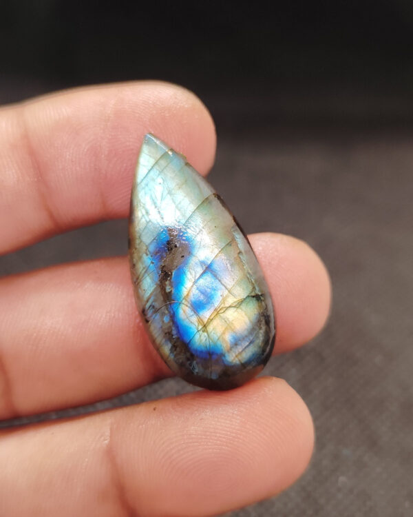 35mm Natural Labradorite Stone for Necklace Making