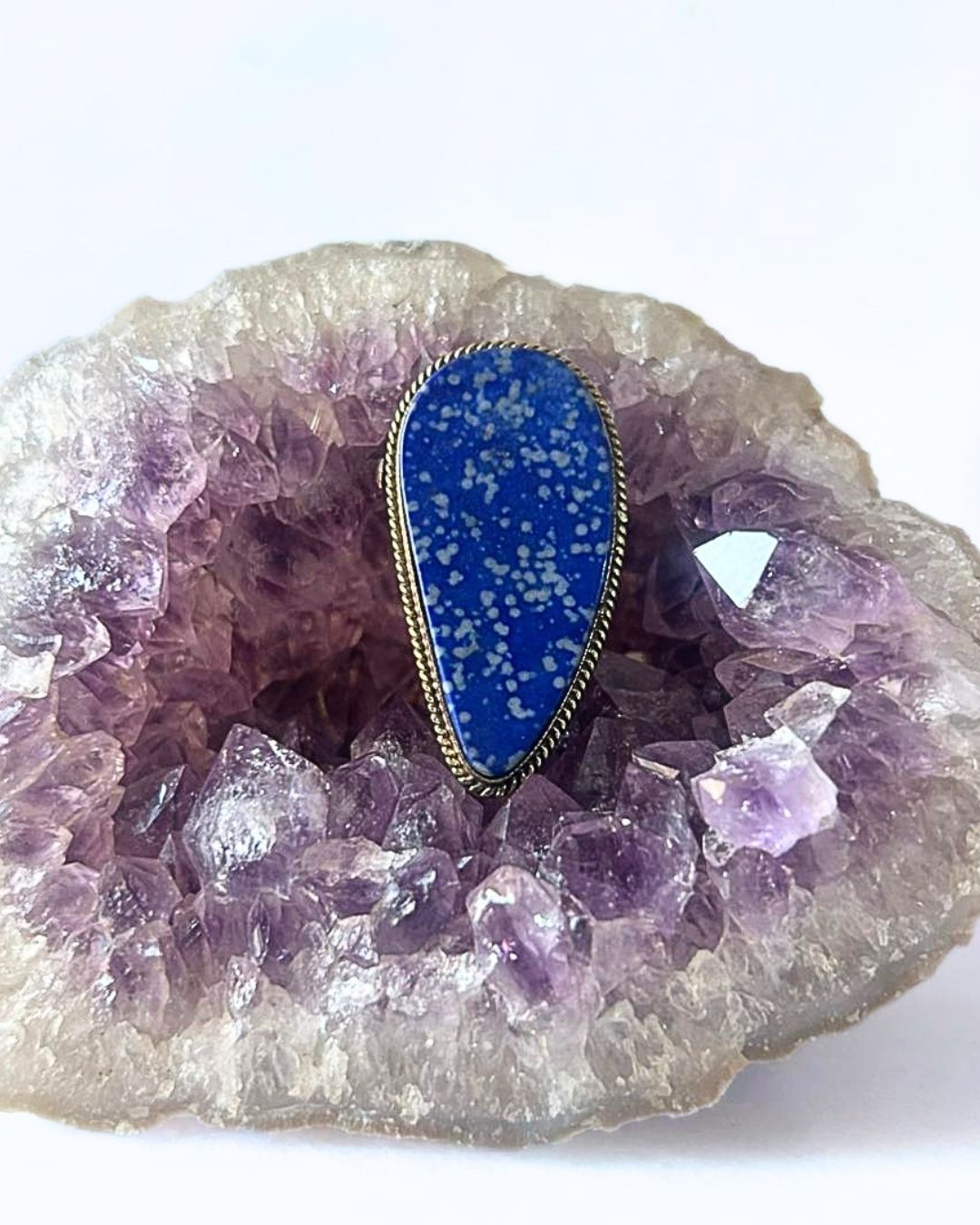 42mm Lapis Lazuli Grooved Stone with Brass Groove - Image 2