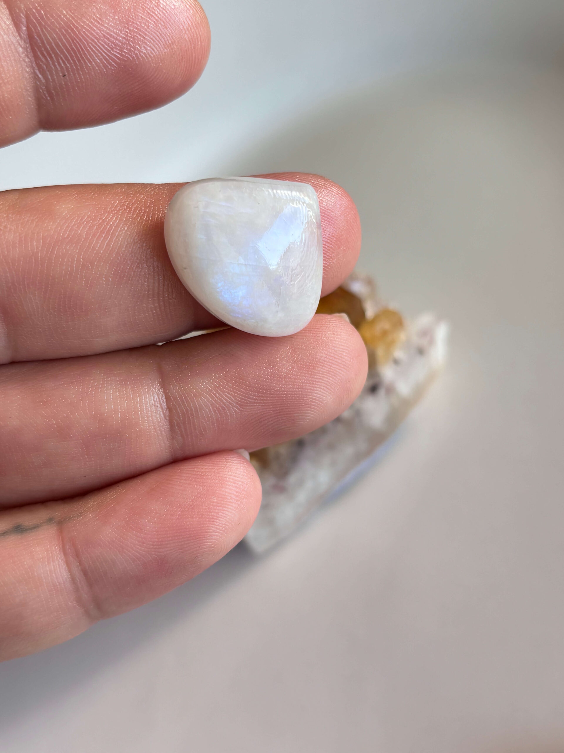 21mm Moonstone for Handcrafted Accessories - Image 2