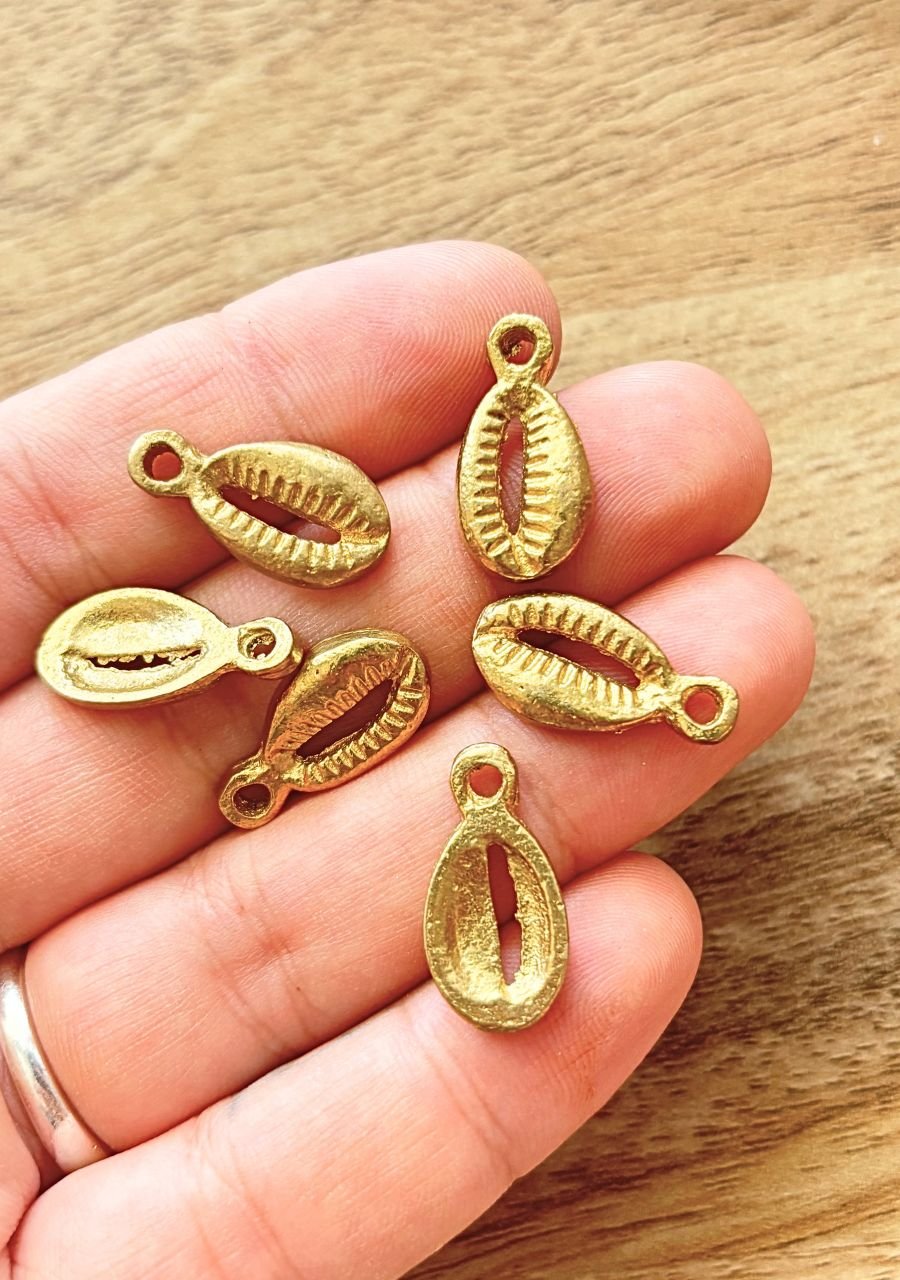 Shell Brass Charms – Pack of 5 Pieces - Image 5