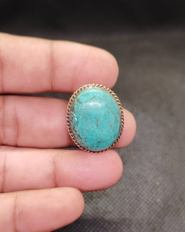 25mm Tibetan Turquoise Grooved Stone