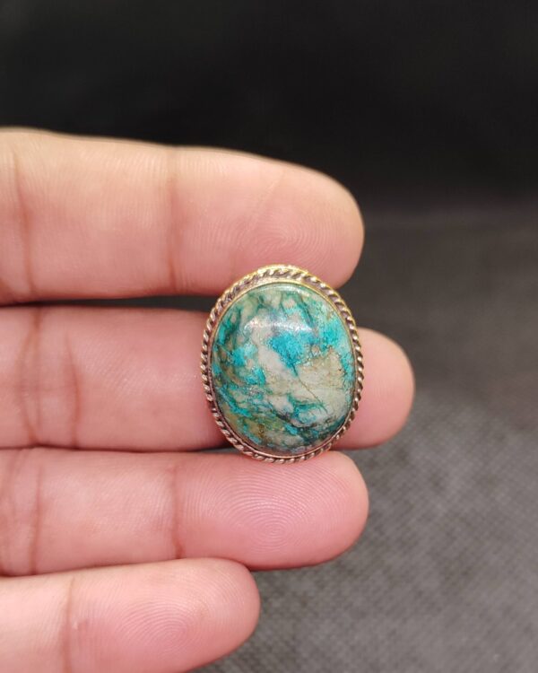 25mm Tibetan Turquoise Grooved Stone