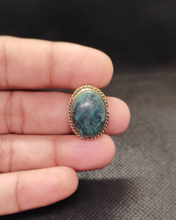 22mm Tibetan Turquoise Grooved Stone