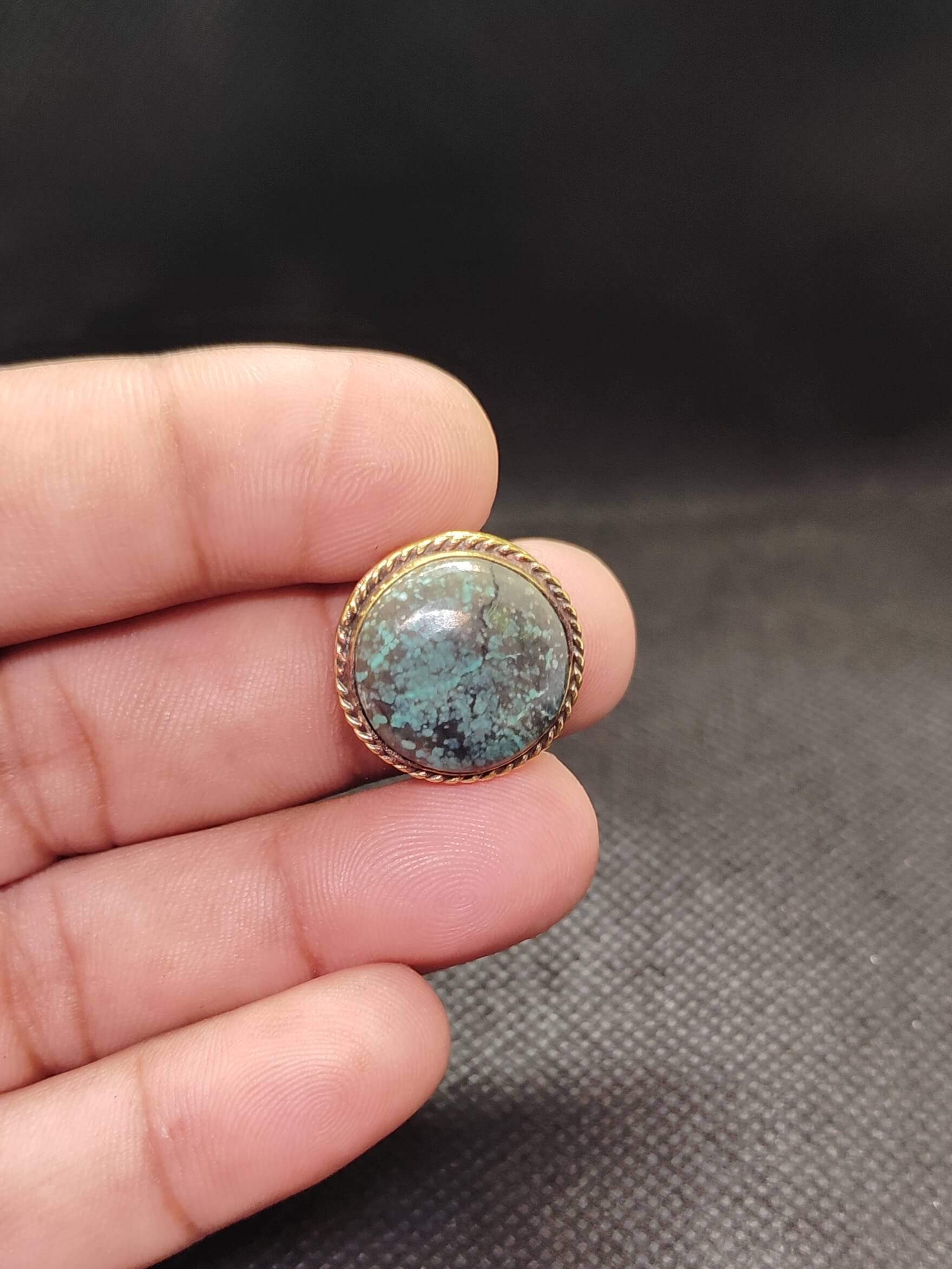 19mm Tibetan Turquoise Grooved Stone - Image 2