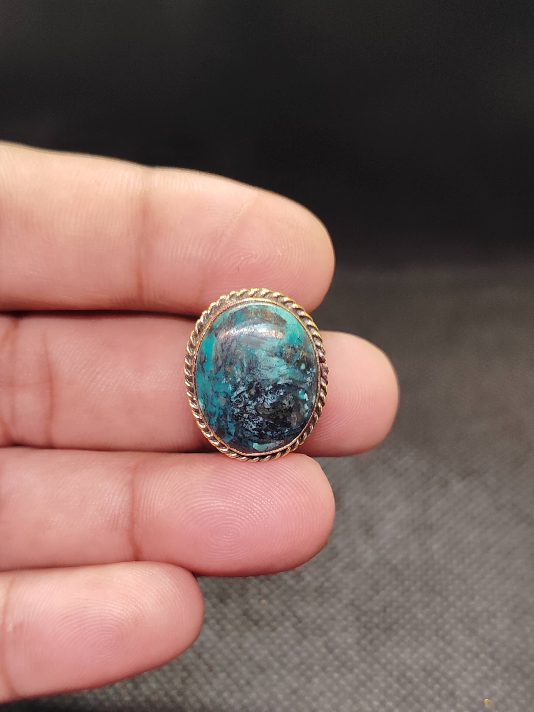 21mm Tibetan Turquoise Grooved Stone