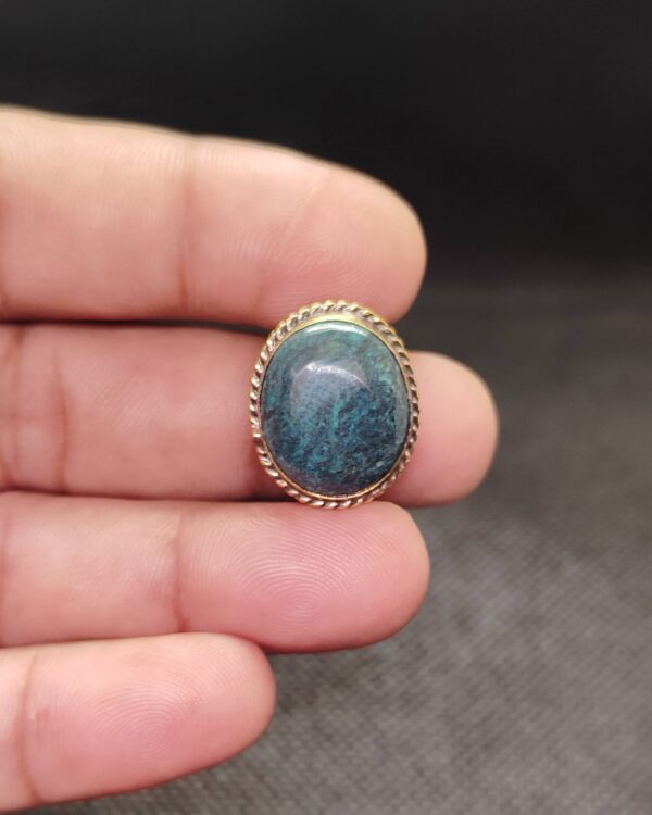 21mm Tibetan Turquoise Grooved Stone