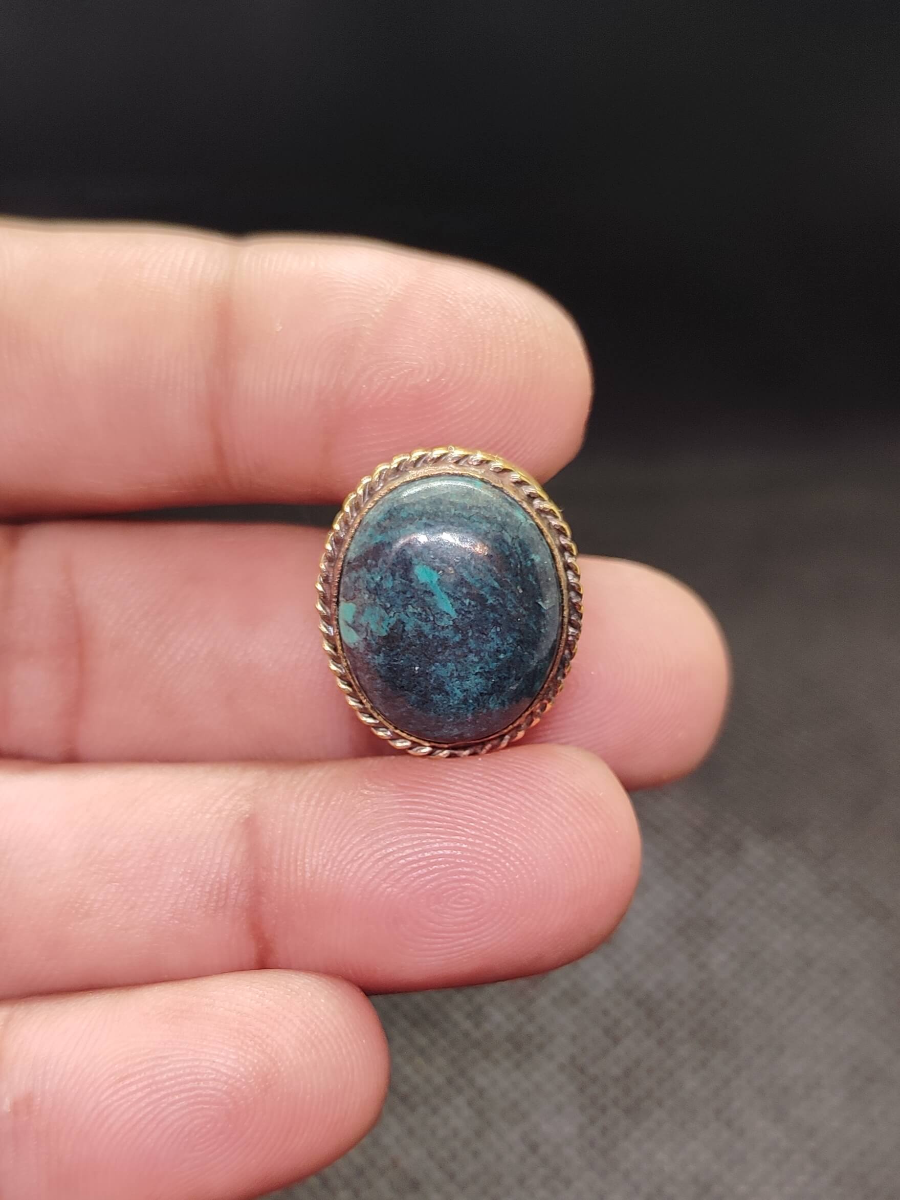20mm Tibetan Turquoise Grooved Stone