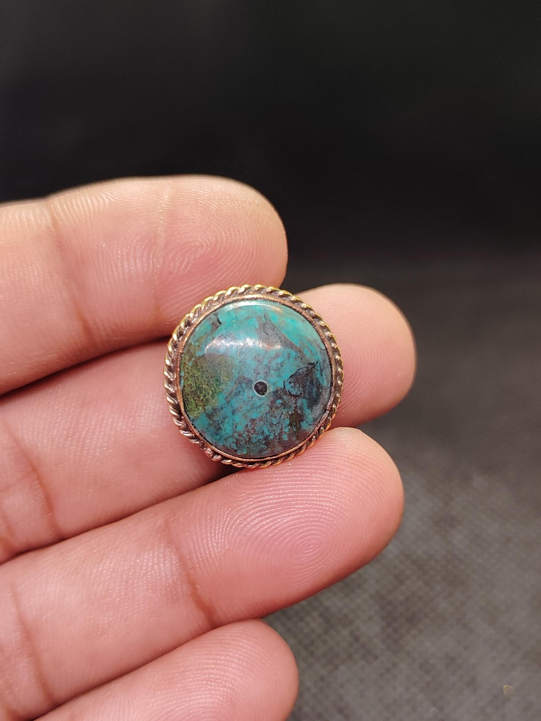 19mm Tibetan Turquoise Grooved Stone - Image 2