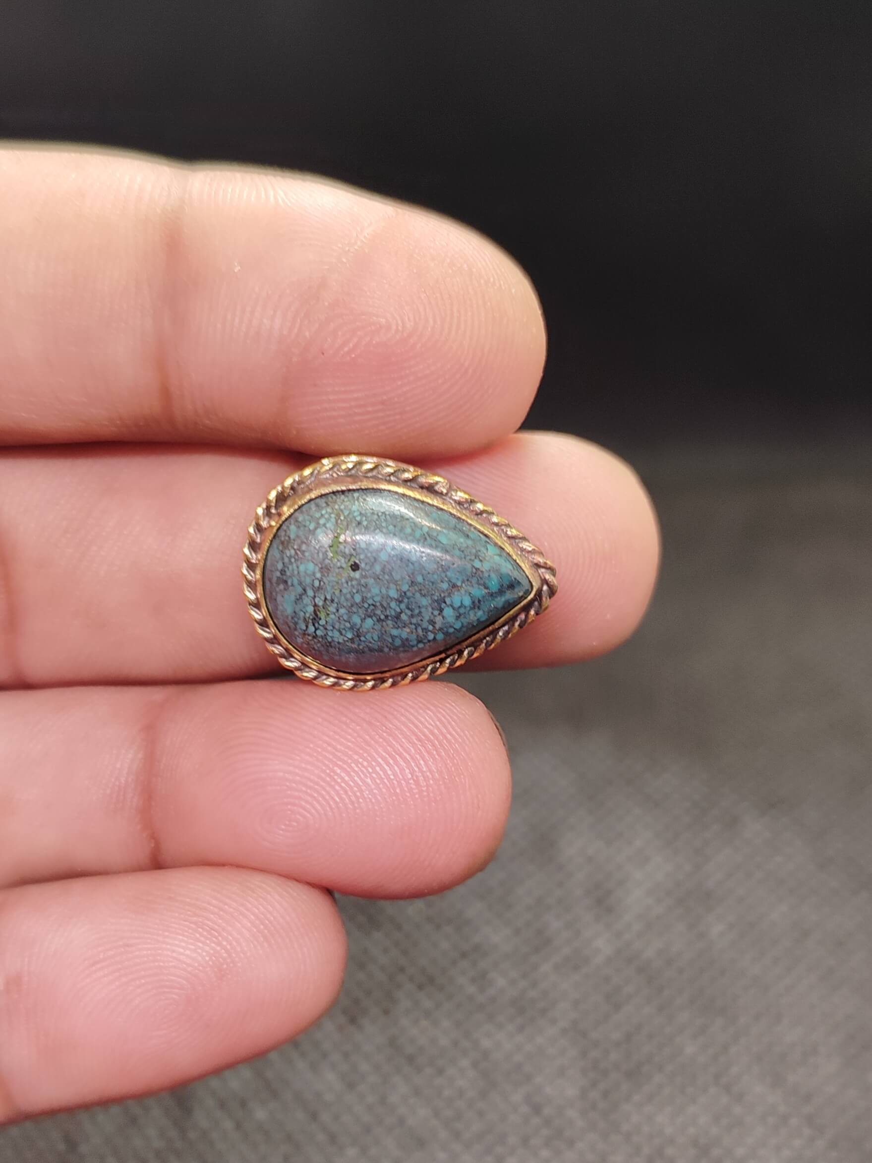 21mm Tibetan Turquoise Grooved Stone - Image 2