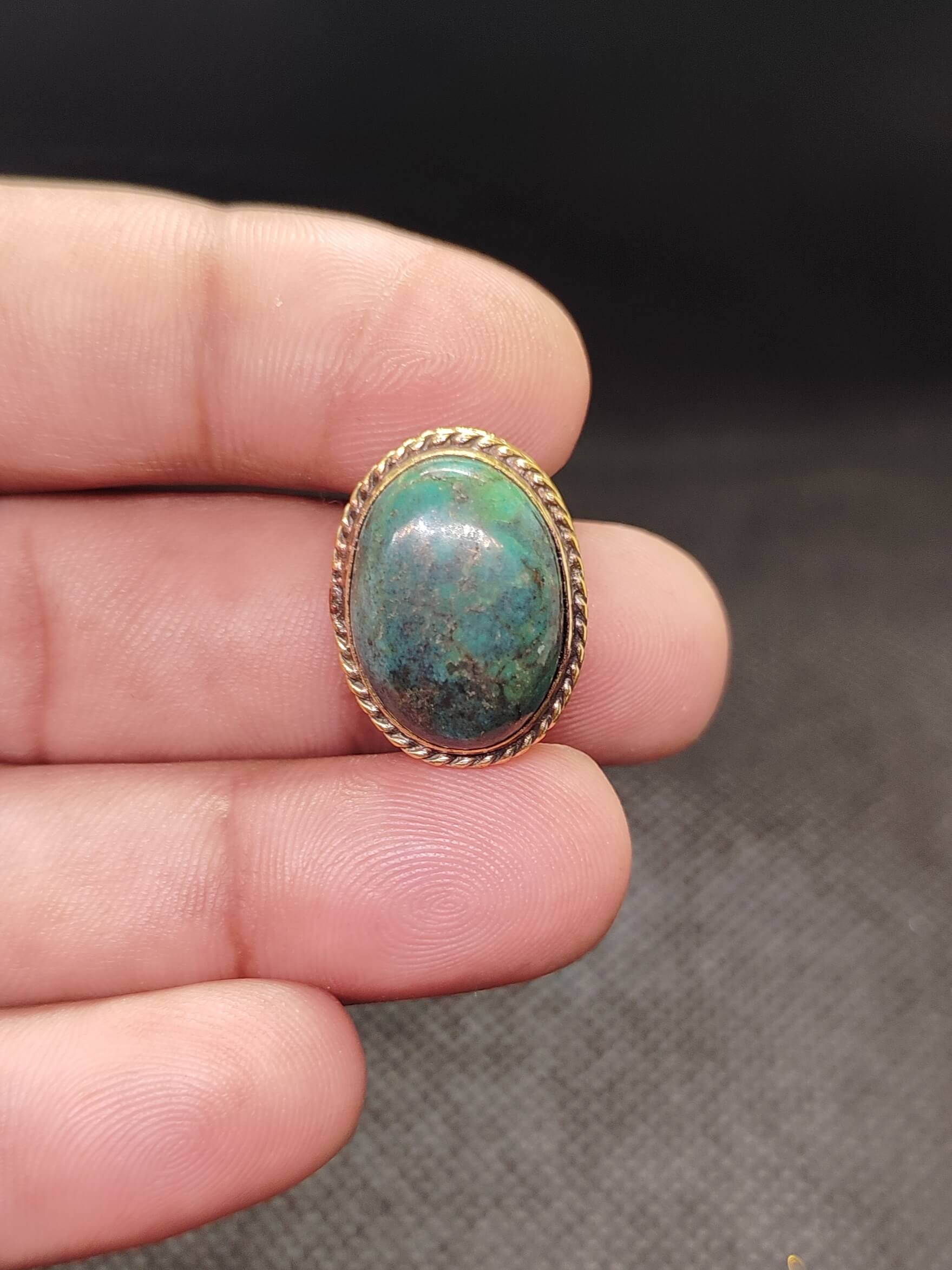 21mm Tibetan Turquoise Grooved Stone