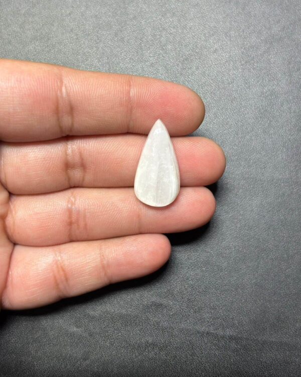 26mm White Scolecite Natural Stone Pendant