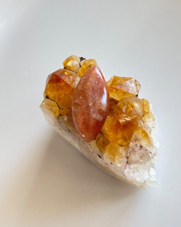 32mm Sunstone Stone for Custom Jewellery