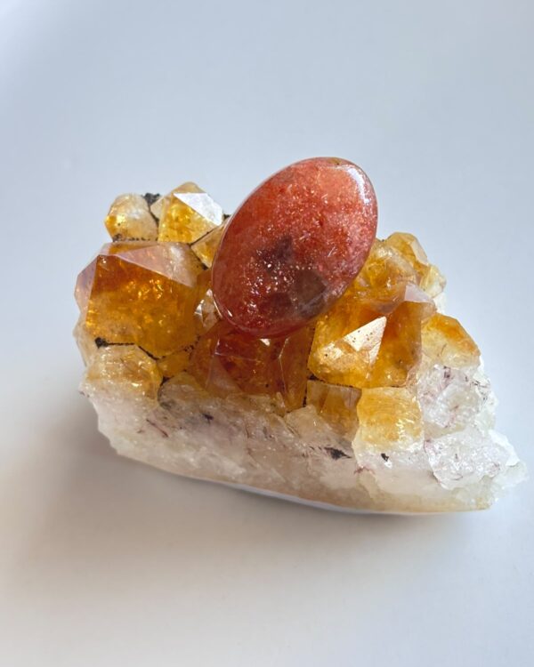 26mm Sunstone Gemstone for Pendant Designs