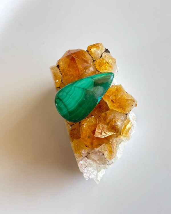 30mm Malachite Gemstone for Wire Wrapped Designs