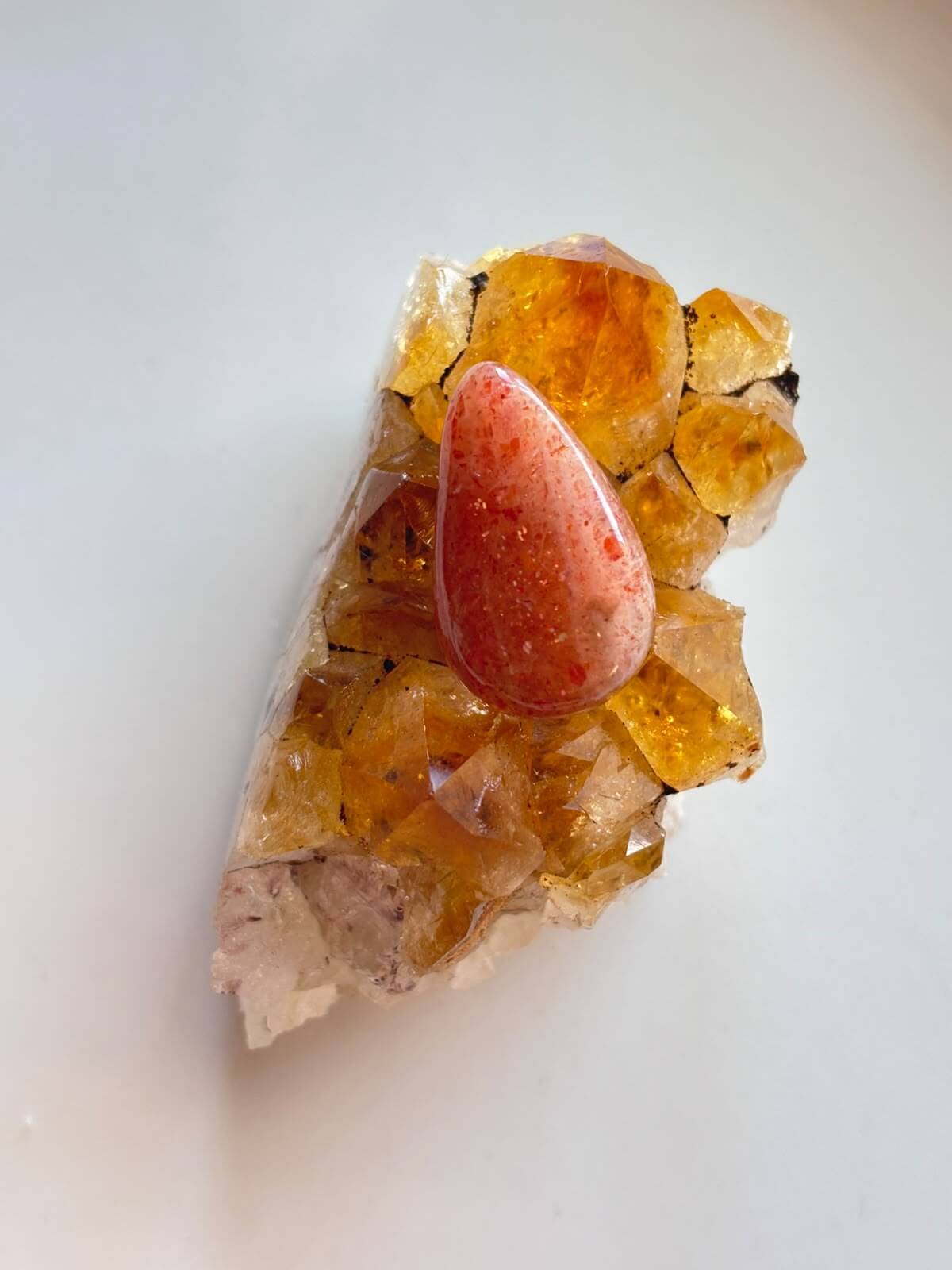 25mm Sunstone Gemstone for Macramé Projects