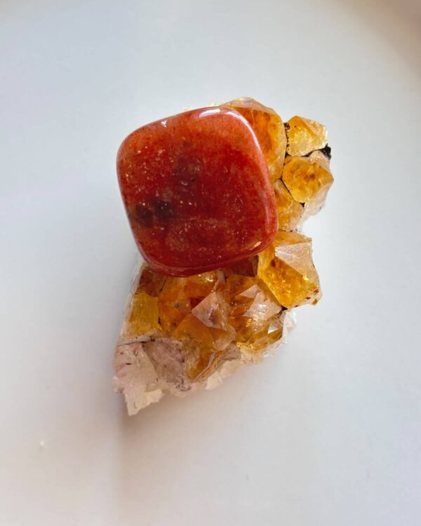 28mm Sunstone Stone for Jewellery Projects